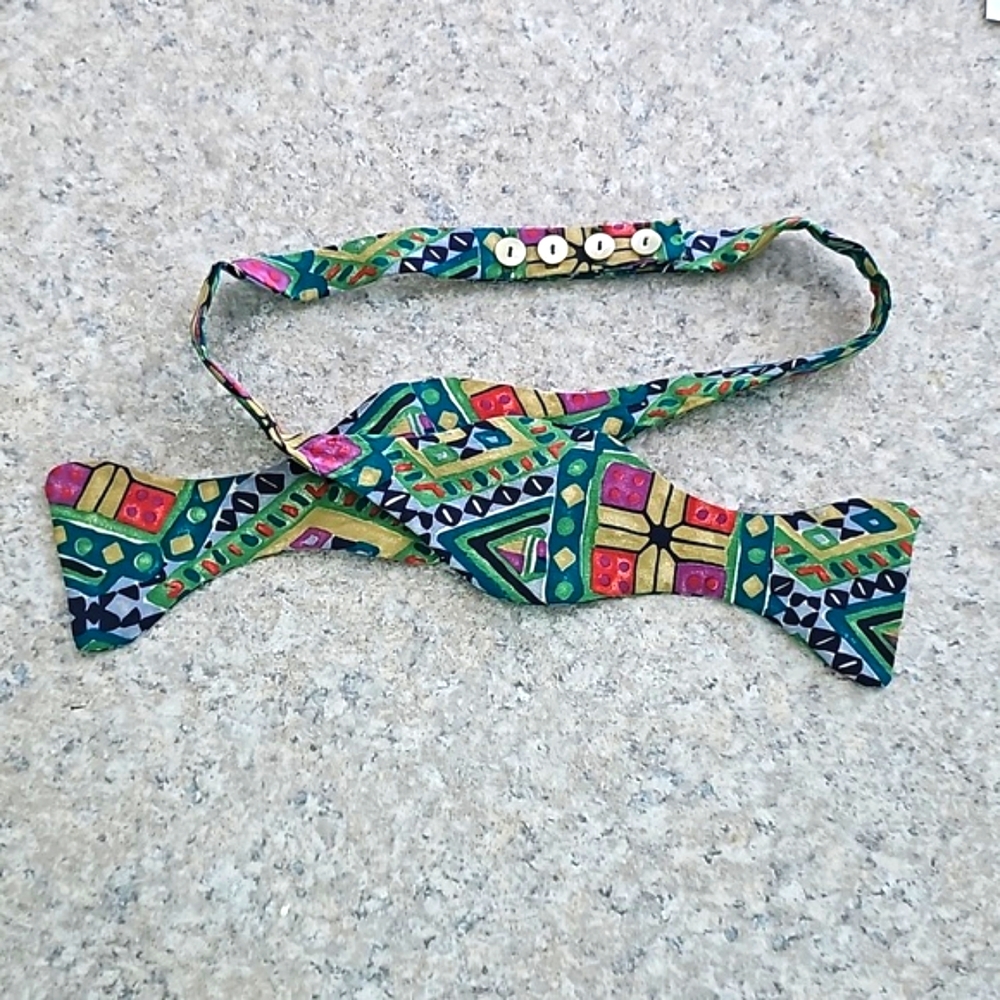 Multicolor Geometric Pattern Bow Tie